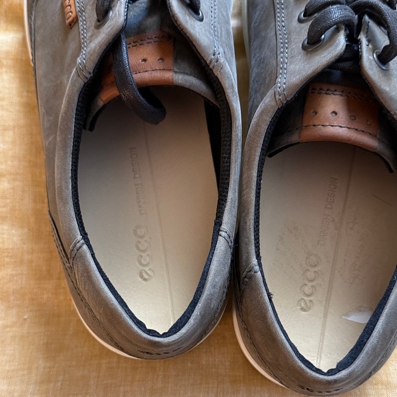 ECCO Men's Soft 7 Leather Sneaker - Picture 11 of 17
